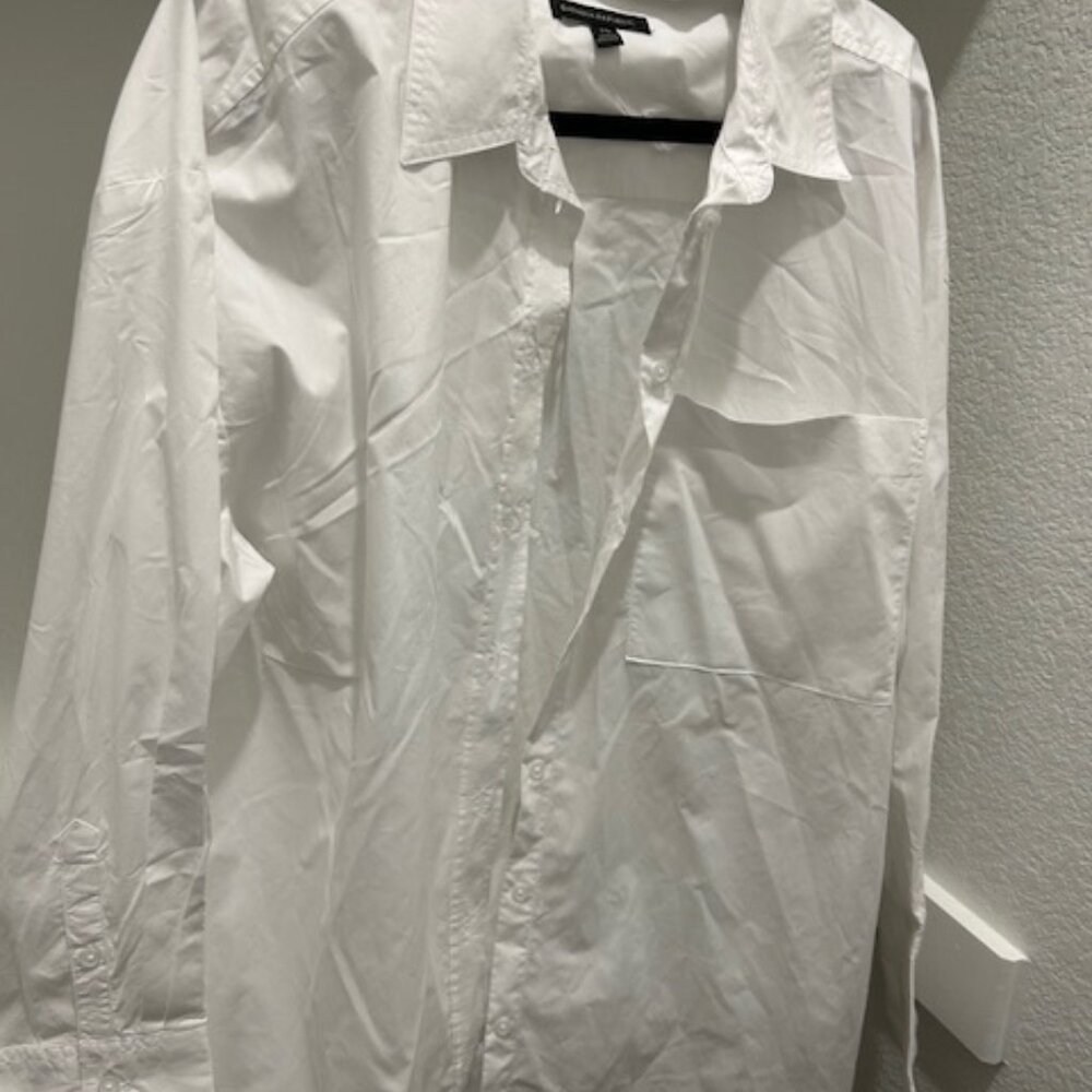 Women's Banana Republic White Button Down